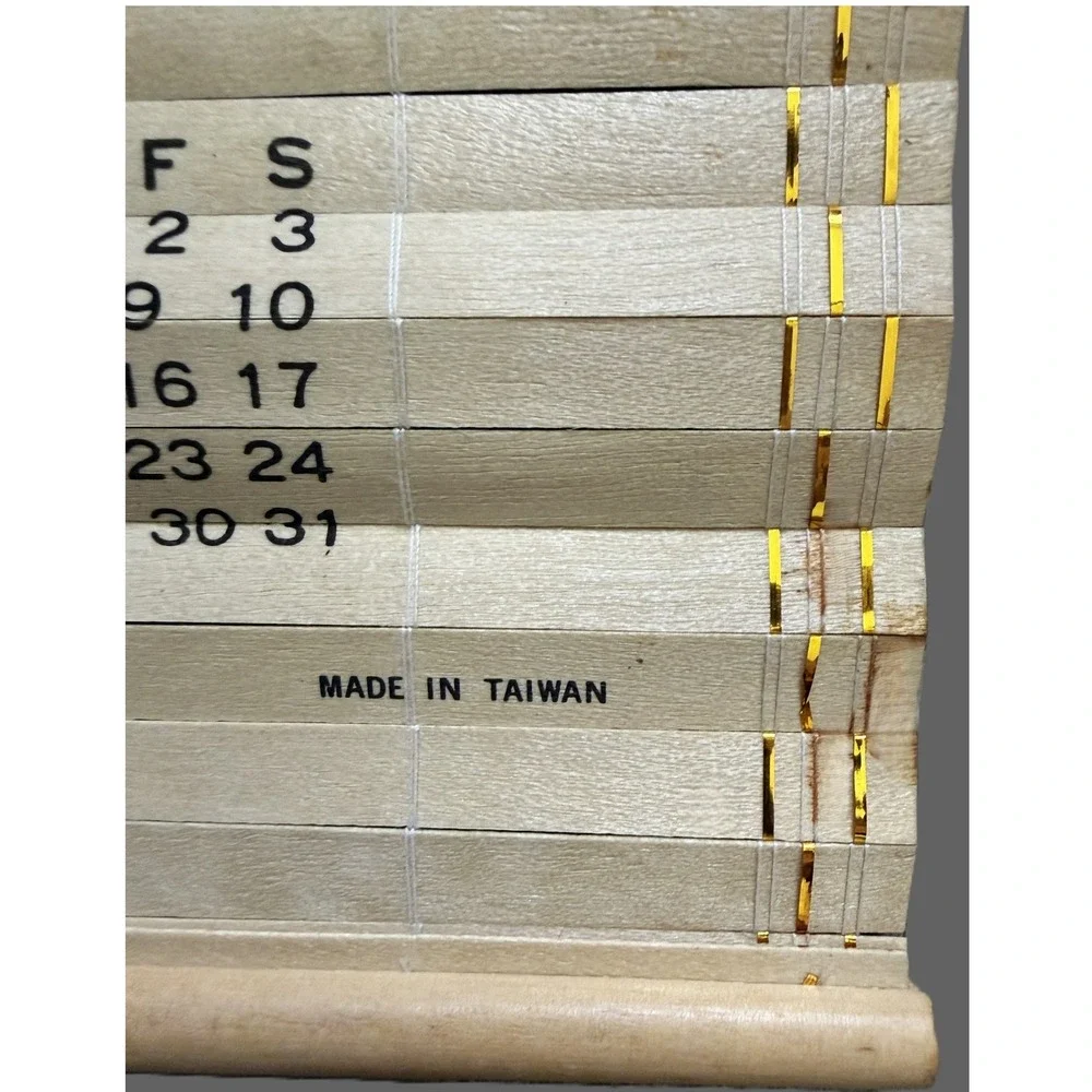 Vintage 1988-1989 Bamboo Slatted Double-Sided HORSE Calendar Roll 31.5